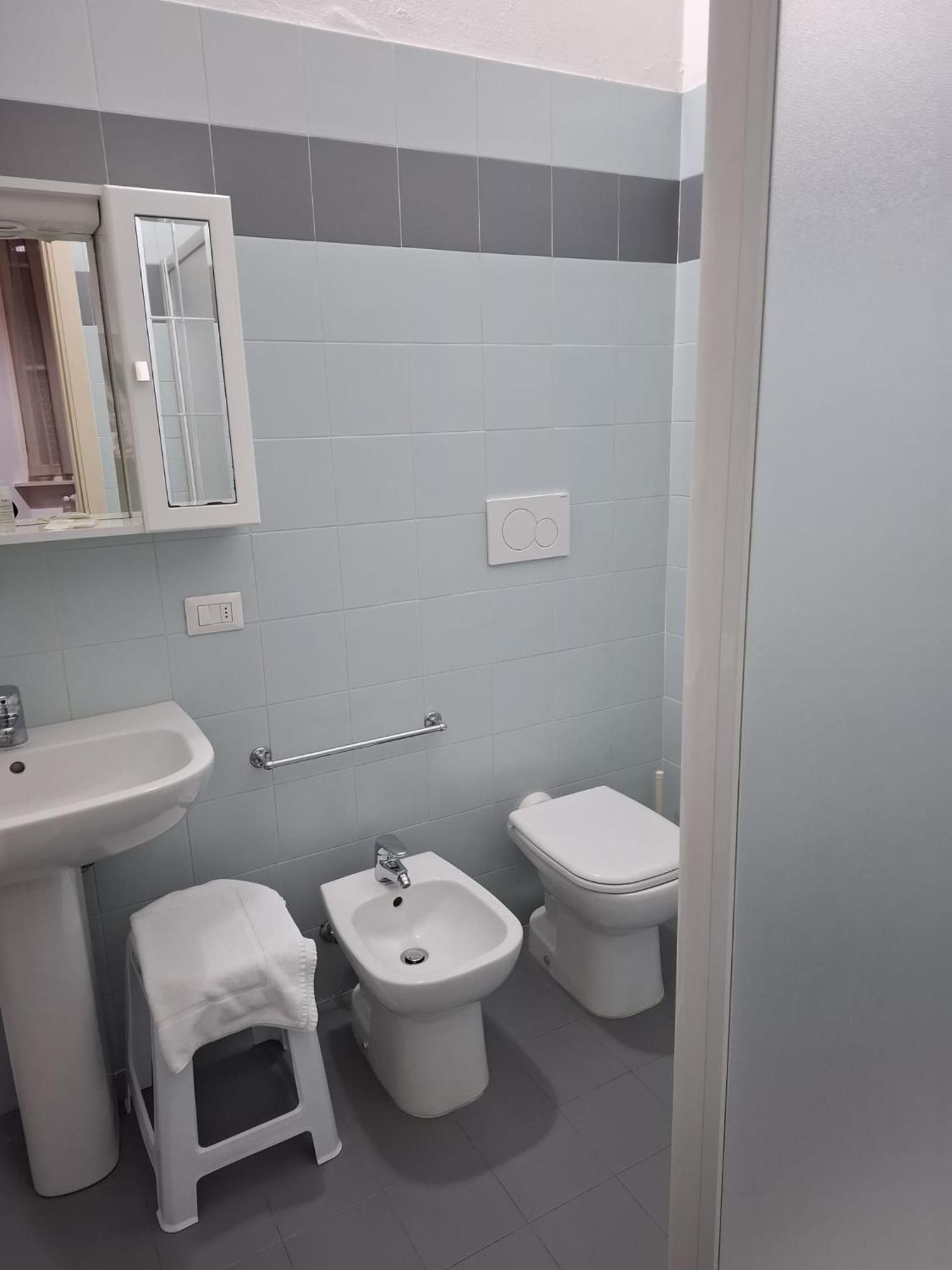 Villa Terzaghi Gorla Minore Esterno foto